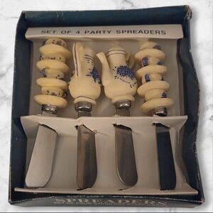 Boston Warehouse Teatime Spreaders - 4 Stainless Steel Knives